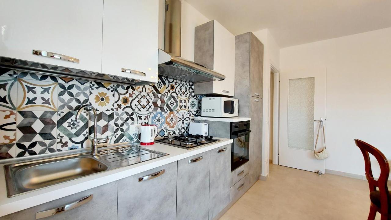Narcisa View Lake&Pool Apartment Bardolino Luaran gambar