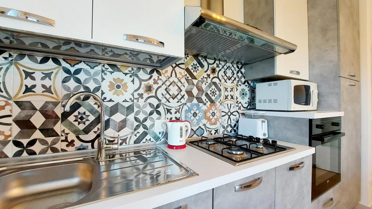 Narcisa View Lake&Pool Apartment Bardolino Luaran gambar